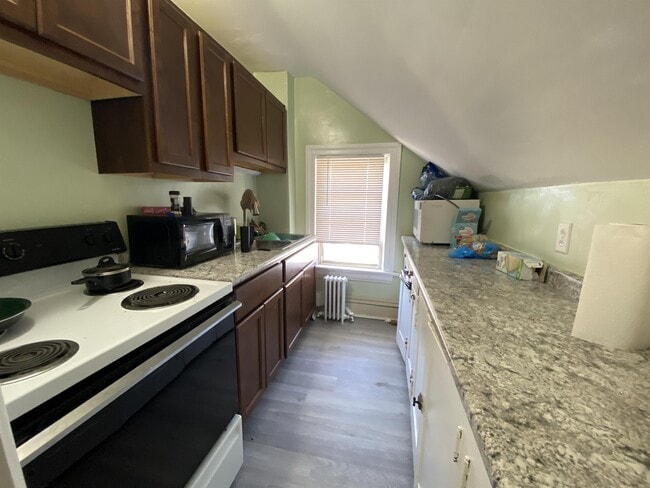 Photo - 34 S 9th St Unit Apt. 3