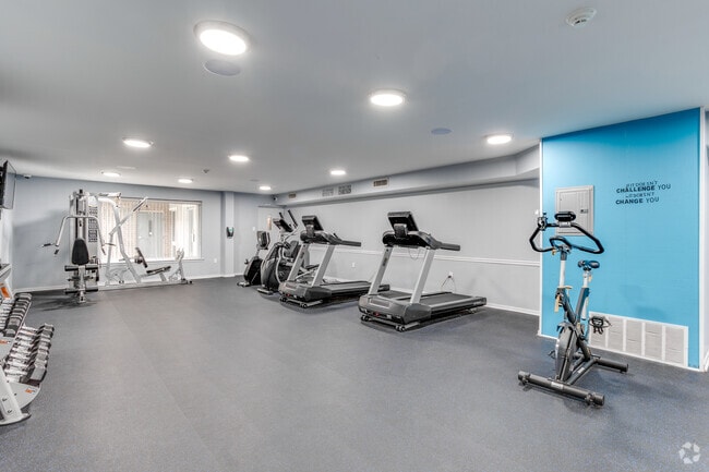 Gimnasio - St. Regis Apartments