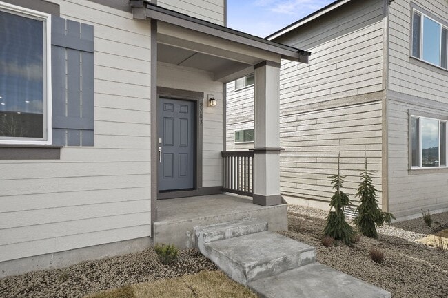 Photo - 2025 Built 3 Bedroom 2.5 Bath Liberty Lake home like new