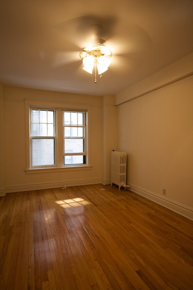 Photo - Forty-Five-Fifteen Lindell Apartments