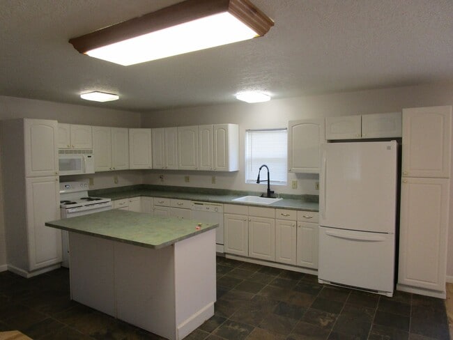 Photo - House on Lower Side of Juniper Canyon with...