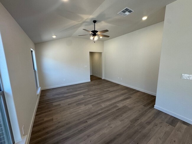 Photo - 240 Trailblazer Ln