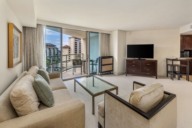 Photo - Spacious Waikiki Studio, One Block From Fo... Condo Unit 1012
