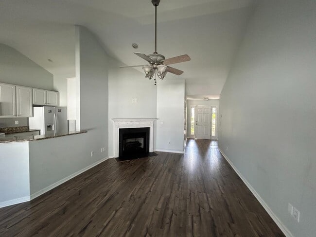 Photo - 8000 Pleasant Point Ln