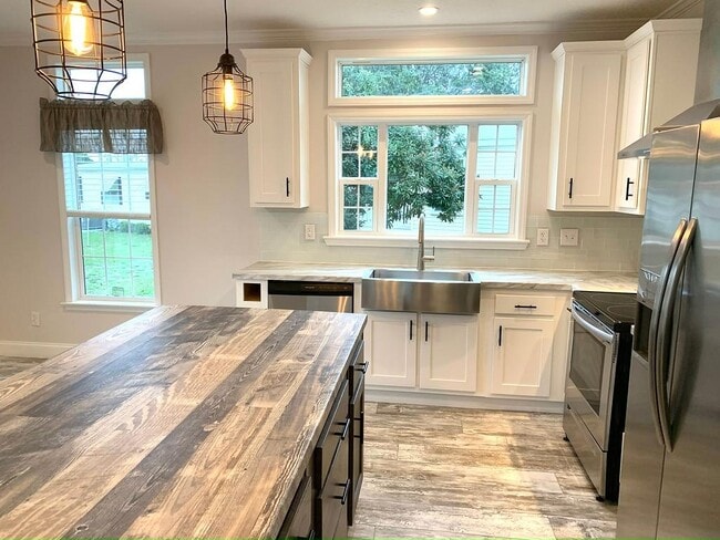 Photo - Crystal Lake - Zephyrhills-A 55+ Community