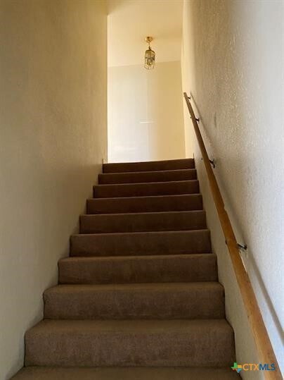 Photo - 1200 Monroe Loop