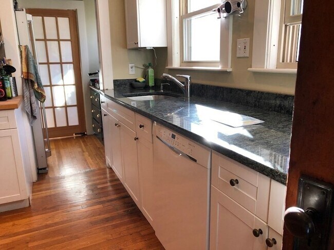 Photo - 44 Webster St