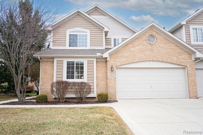 Building Photo - 23869 McCort Dr Unit 68