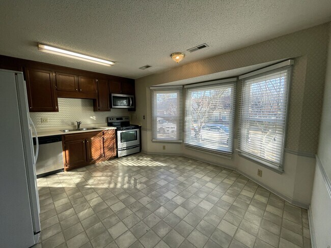Photo - 6930 Steeplechase Dr NW