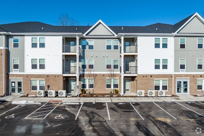 Madison View Apartments