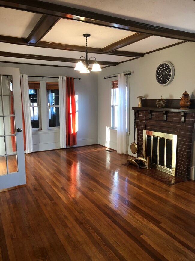 Photo - 61 Hadwen Rd