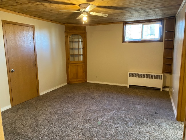 Building Photo - 227 Central Ave S Rental