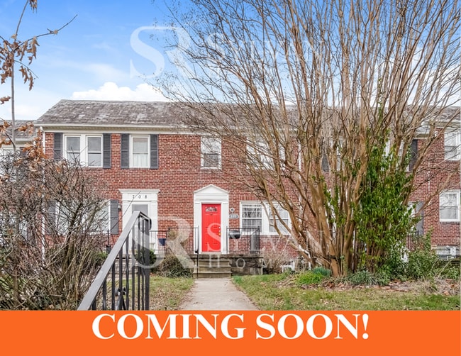 Building Photo - Welcome to this charming abode. Rental