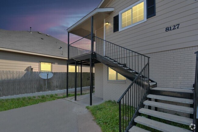 Building Photo - 8127 Colonial Ln Unit 2 Rental