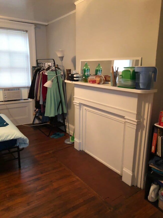 Photo - 401 W Green St