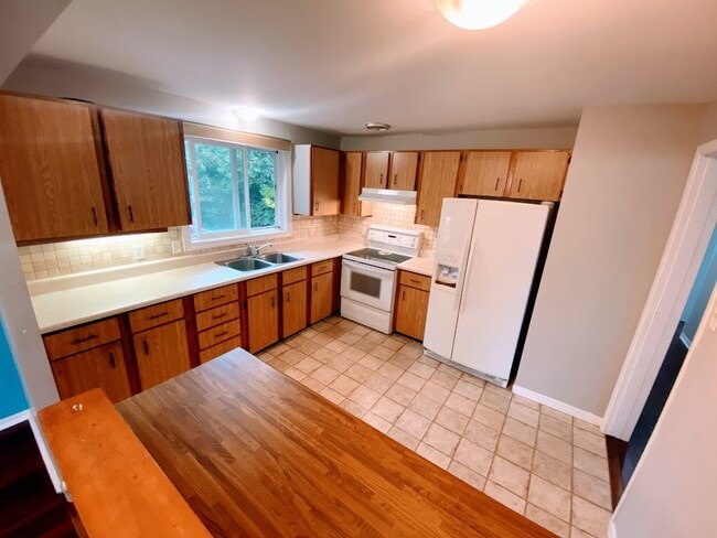 Photo - 23 Dowdall Cres
