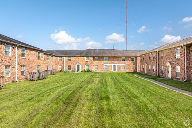 Forest Park Apartments - Forest Park Apartments