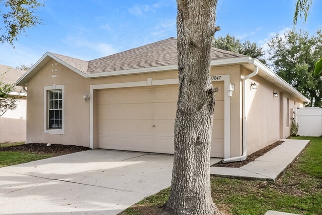 Photo - 17047 Ongar Ct