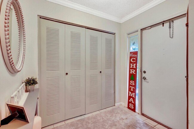 Photo - 5840 Summerfield Ct