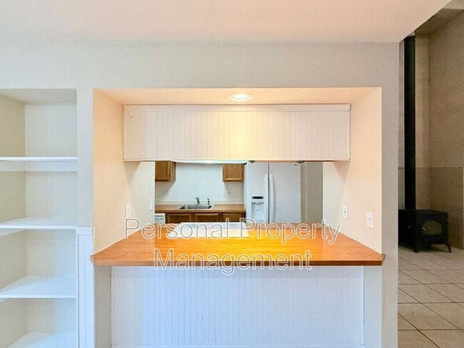 Photo - 10303 NE 23rd St