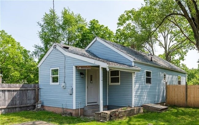 Photo - 57 Walbrook Ave