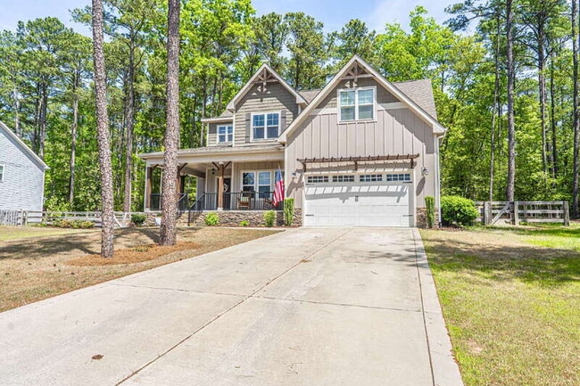 Building Photo - 156 Lakeview Dr