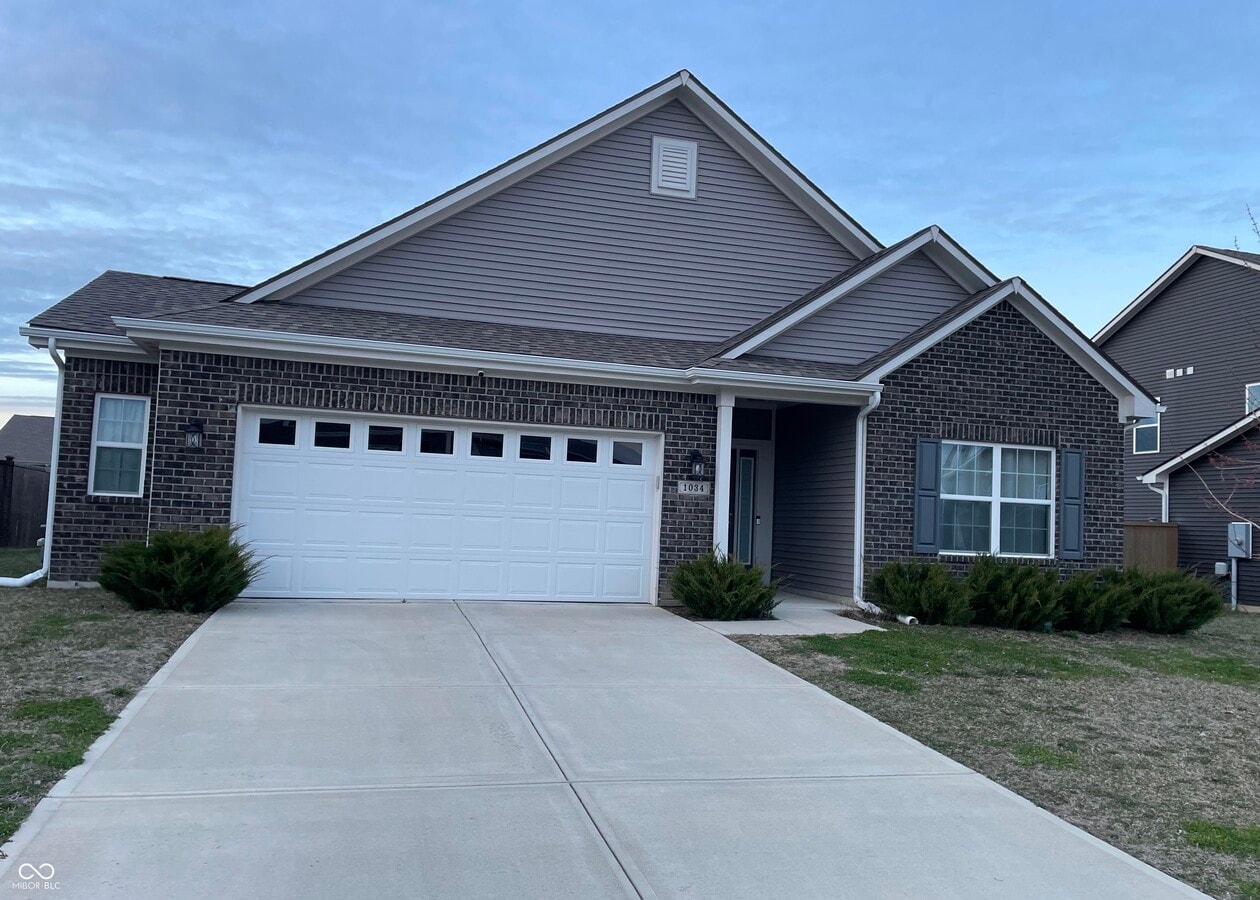 Photo - 1034 Long Stand Dr