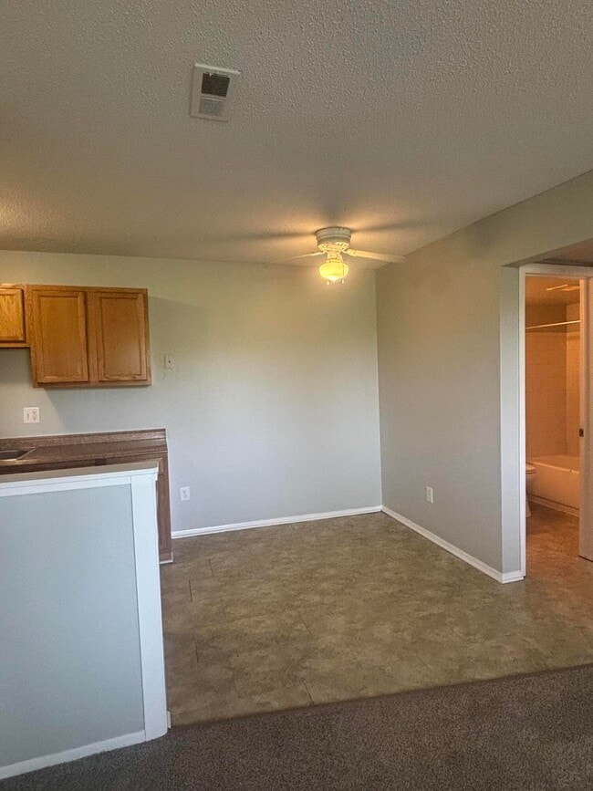 Photo - 131 Canfield St Unidad 2