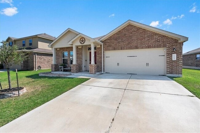 Photo - 1104 Hillrose Dr