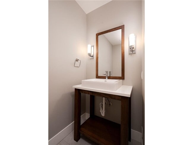 Photo - 2622 W Lake St Unit 601