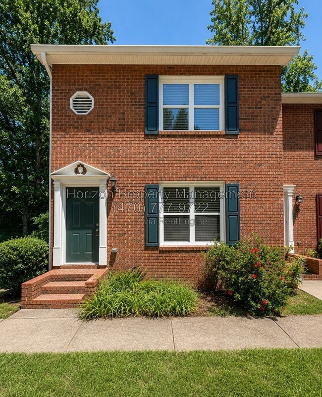 Building Photo - 4030 Hidden Hollow Dr