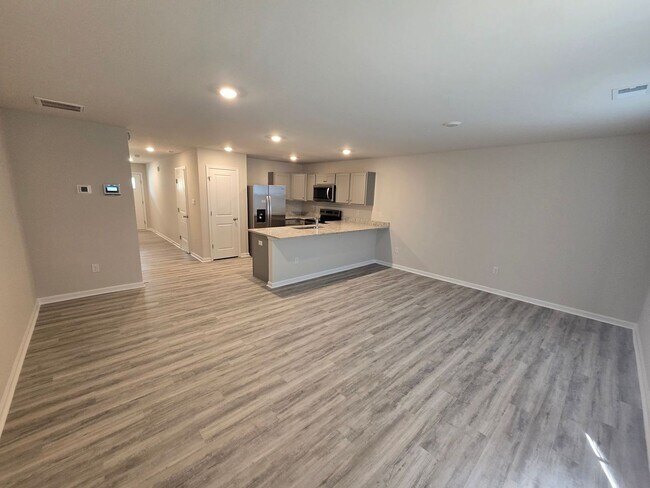 Photo - MILITARY MOVE-IN SPECIAL: HALF OFF FIRST MONTHS RENT (For military only)