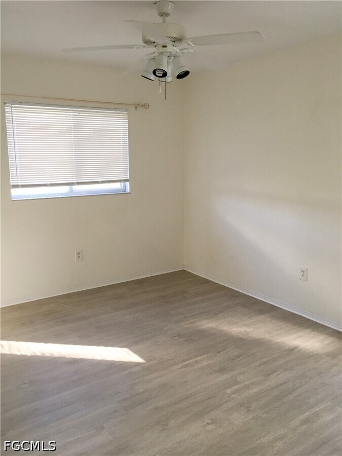 Photo - 5019 SW 16th Pl Unit 102