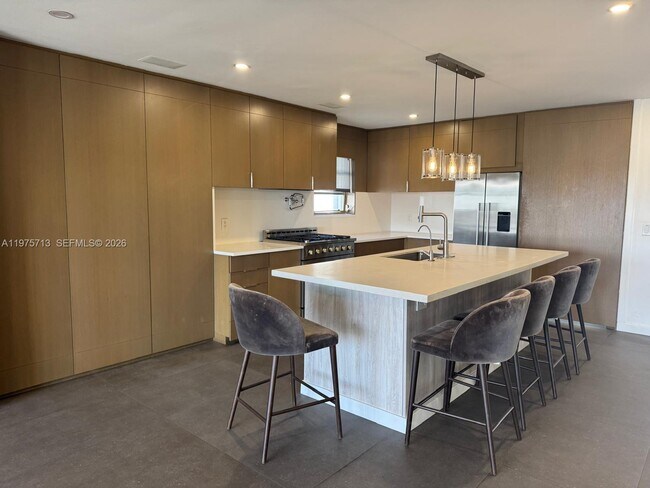 Photo - 747 N North Lake Dr