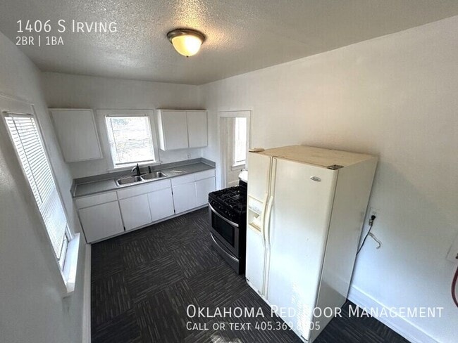 Photo - 1406 S Irving St
