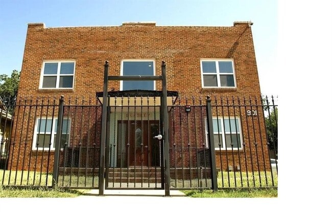Building Photo - 901 NW 13th St Unit 107 Rental