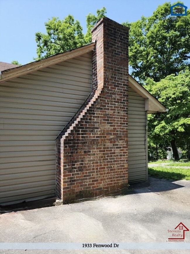 Photo - 1933 Fenwood Dr