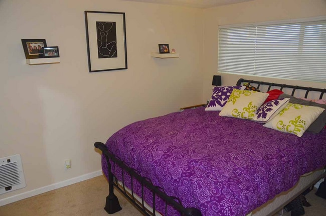 Photo - 2349 W Newton St