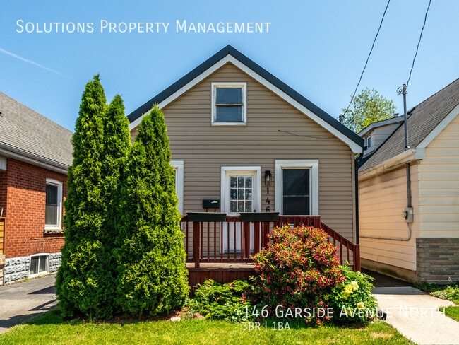 Photo - **Charming 1.5 storey, 3 bedroom home**