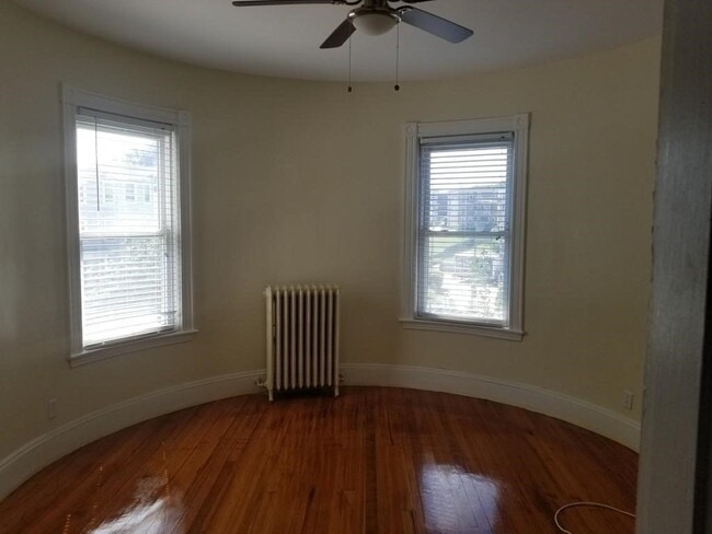 Photo - 760 Columbia Rd Unidad 2