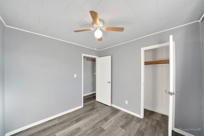 Photo - 303 S East St