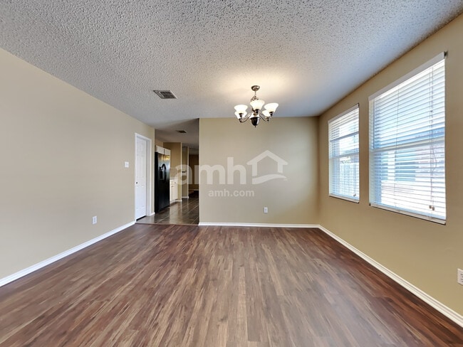 Photo - 1953 Ramada Trl