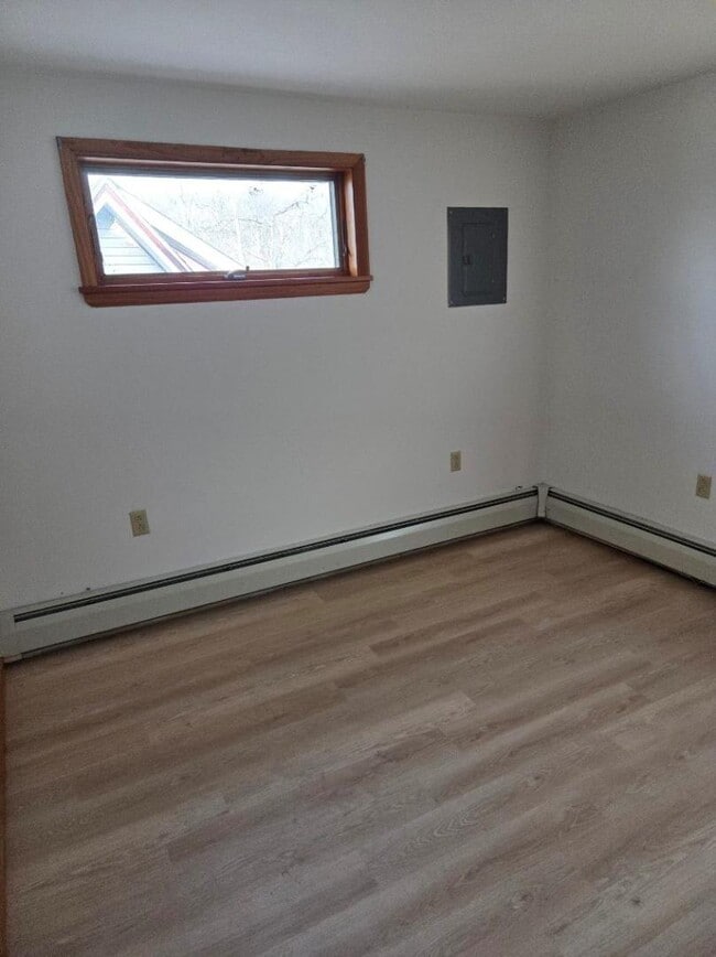 Photo - 155 School Ave