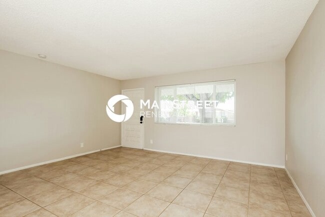 Photo - 3 Bedroom Pet-Friendly Home in PHOENIX, AZ...