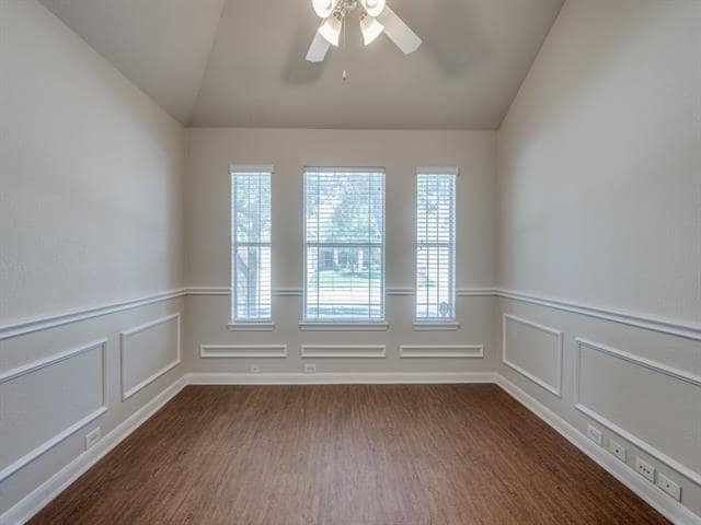 Photo - 11728 Netleaf Ln