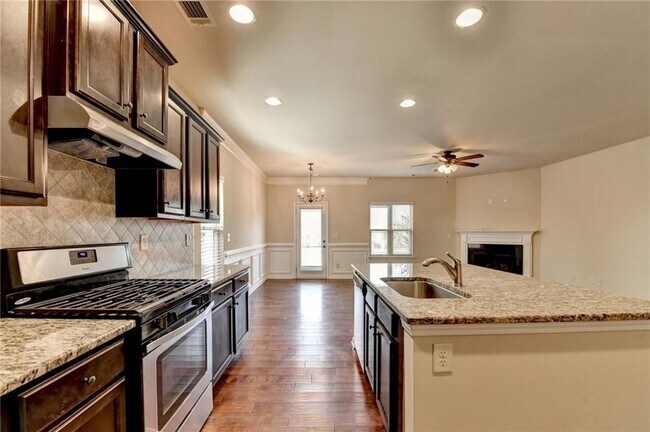 2520 Morgan Chase Dr