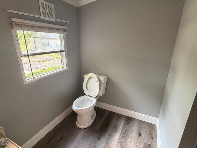 Photo - 10911 Lee Road 279