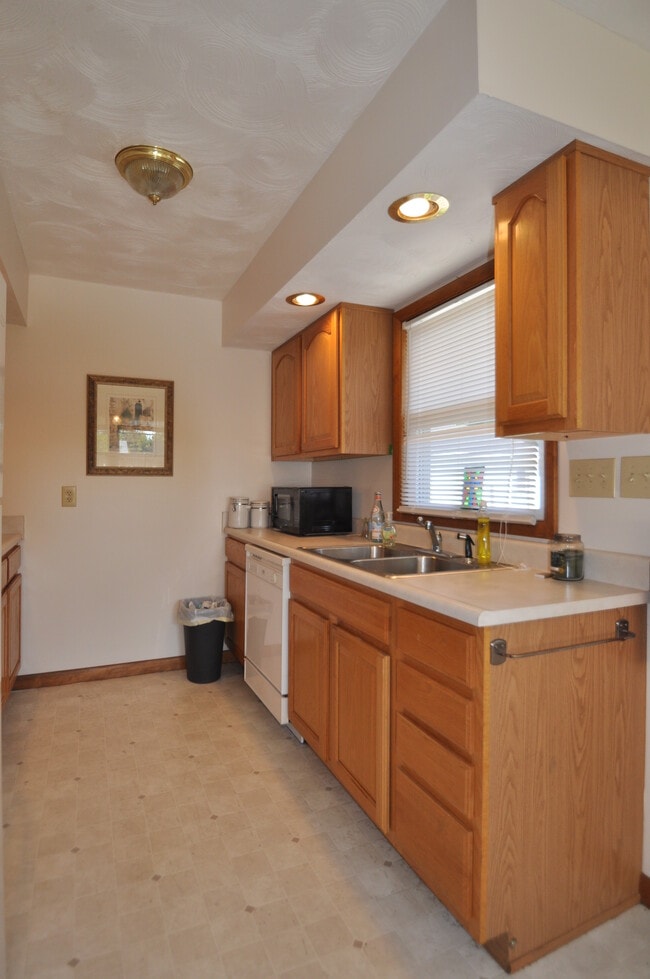 Photo - 200 N Smith Rd