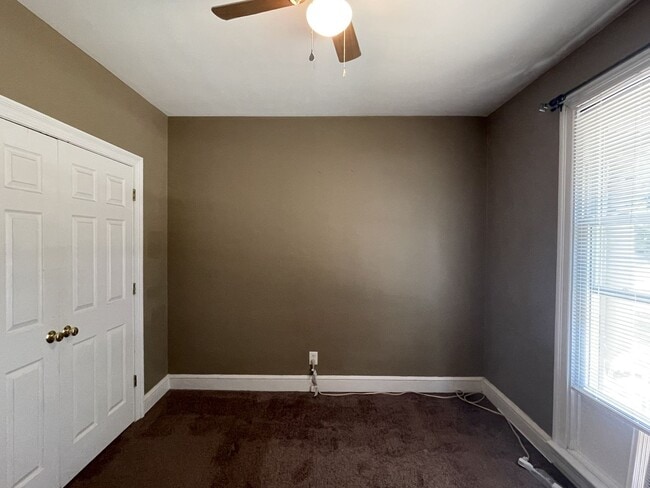 Photo - 3846 Ridge Ave Unit B