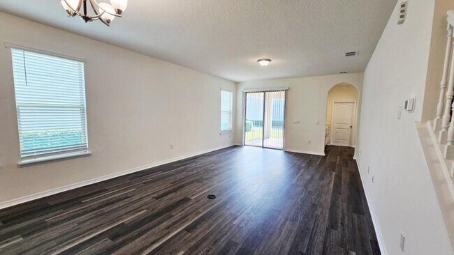 Photo - 16013 Rdg Hvn Aly